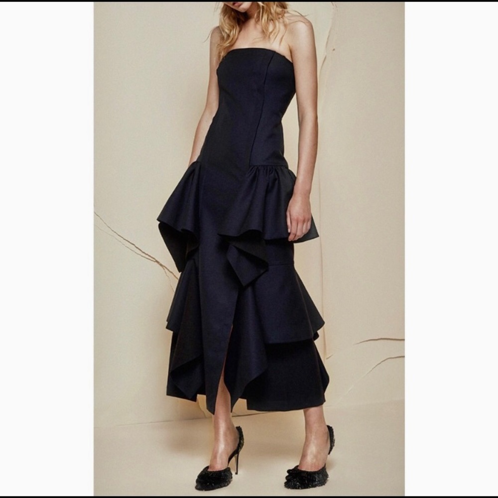 ACLER Strapless Navy Ruffle Detail Gown Size 4 NWOT